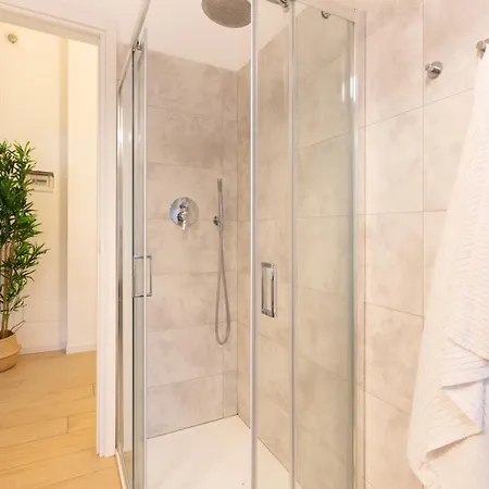 Fleming Ospedale 300mt Wifi Aria Condizionata Free Parking * بارما