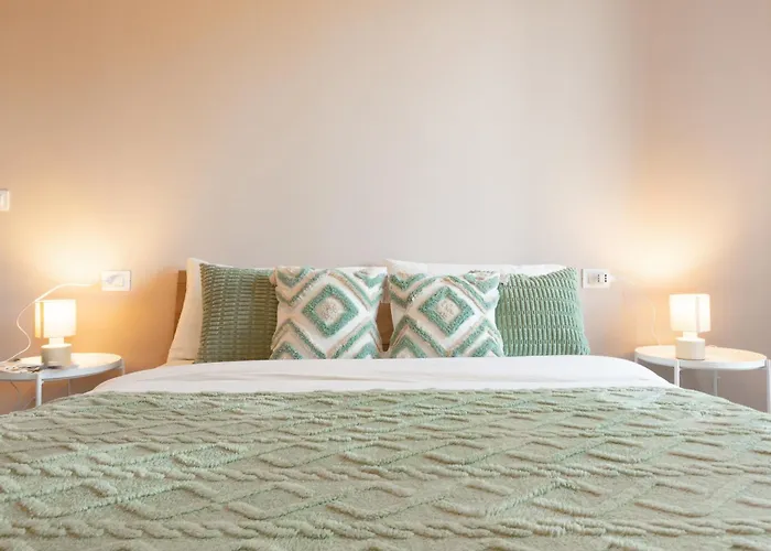 Fleming Ospedale 300mt Wifi Aria Condizionata Free Parking Holiday home Parma