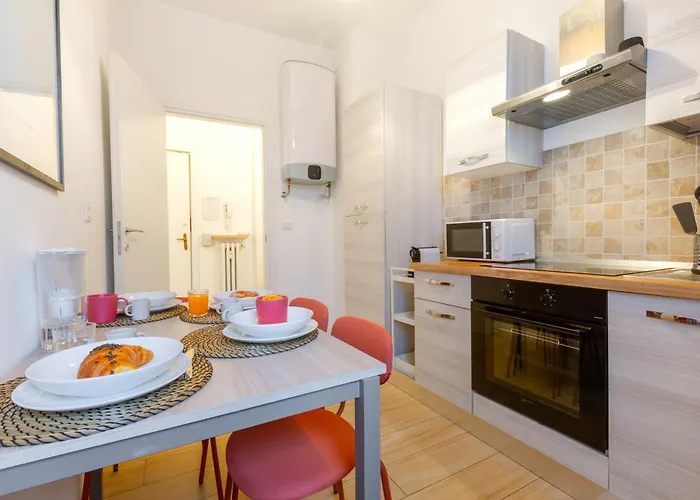 Holiday home Fleming Ospedale 300mt Wifi Aria Condizionata Free Parking Parma