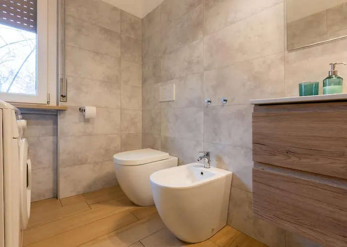 Fleming Ospedale 300mt Wifi Aria Condizionata Free Parking Holiday home Parma